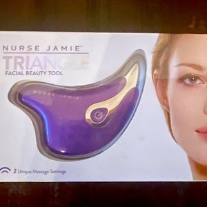 BNWT Nurse Jamie Triangle Facial tool